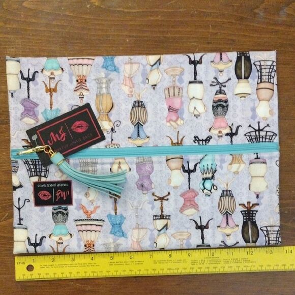 NWT Makeup Junkie Bag with Vintage Dress Form Print, Large, 13.5" X 9.75" - Picture 1 of 7